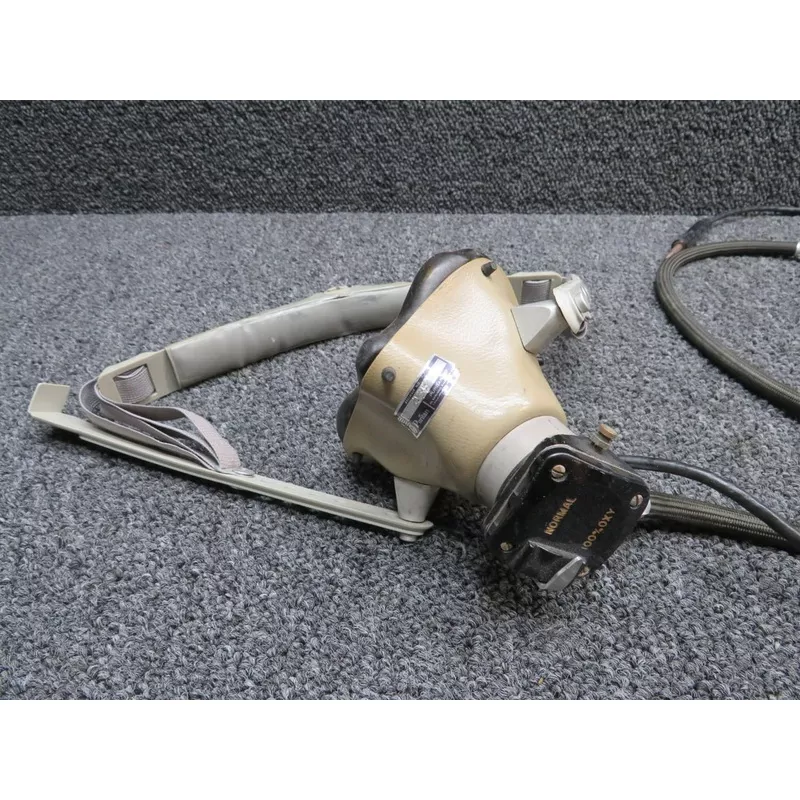 ZMR-135 Puritan Crew Oxygen Mask and Hose Assembly